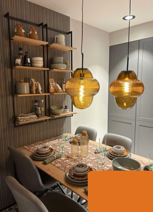 Agencement de cuisine - table de cuisine et rangement à La Baule